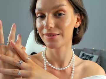 dominika foxy