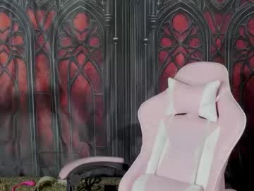 whitegothdoll